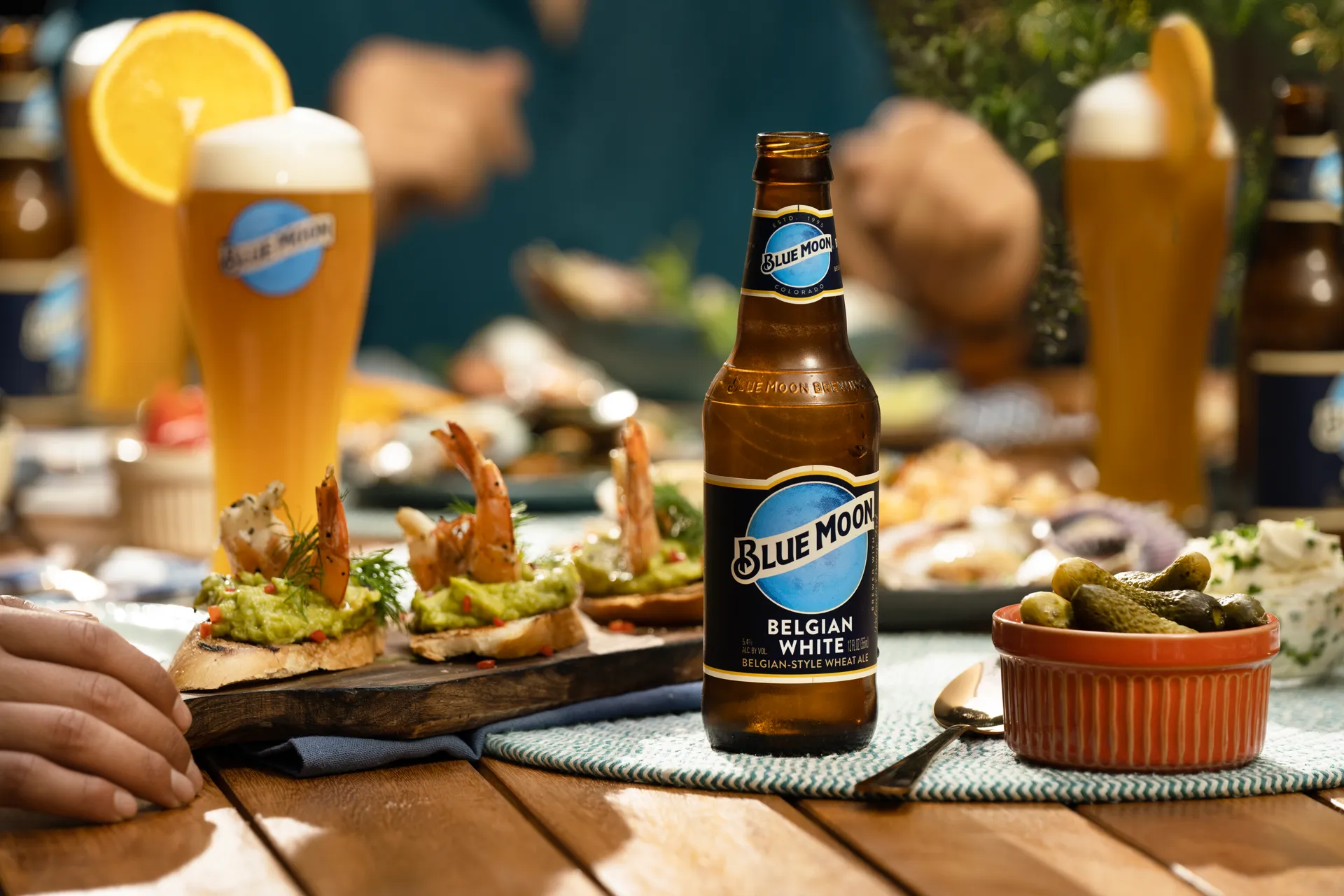 BLUE MOON. LANZAMIENTO EN LATINOAMÉRICA (PROYECTO LUNA) campaign asset 2