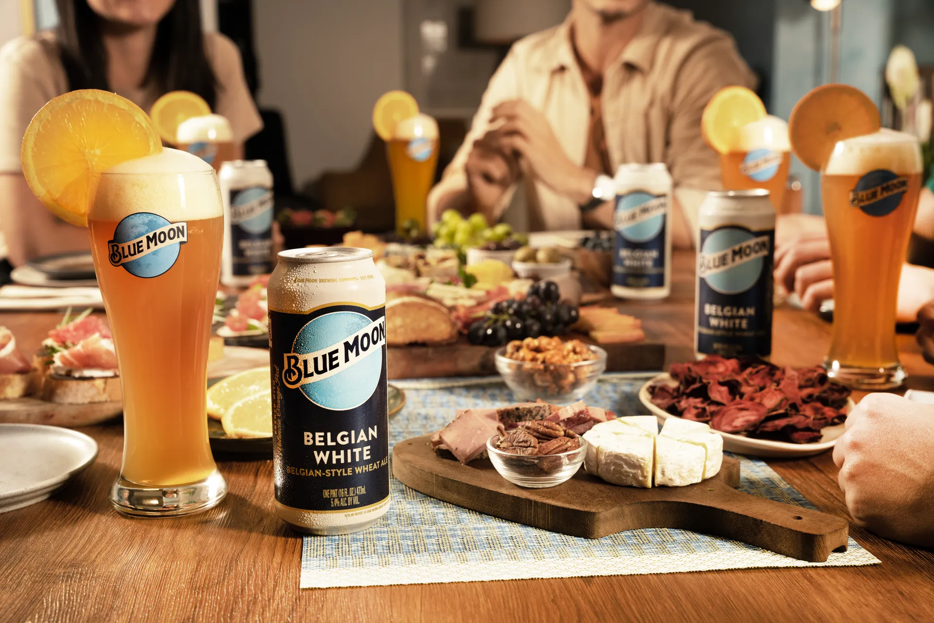BLUE MOON. LANZAMIENTO EN LATINOAMÉRICA (PROYECTO LUNA) campaign asset 4