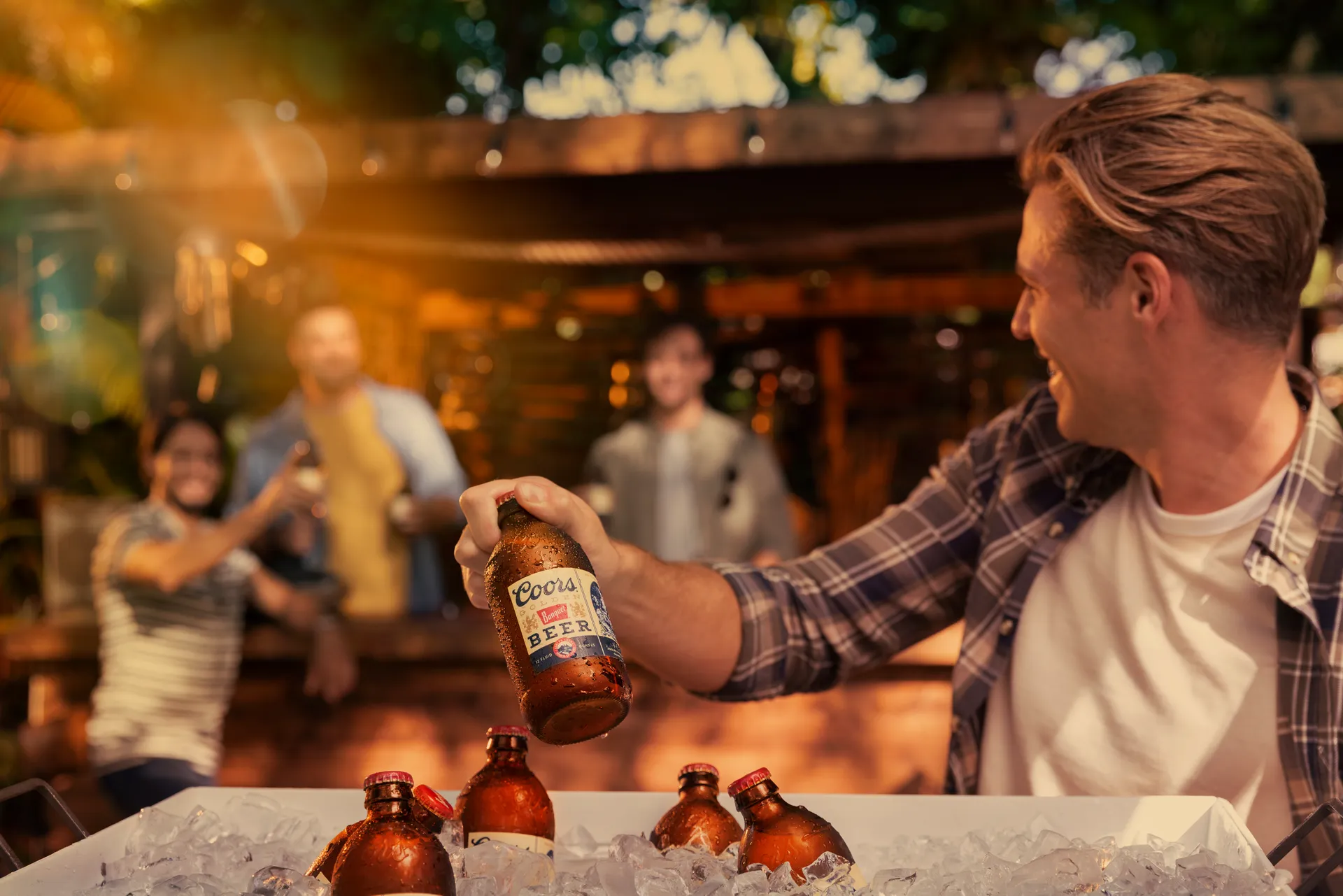 COORS ORIGINAL. COORS BANQUET. PANREGIONAL campaign asset 3
